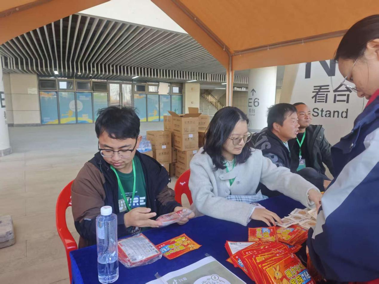 ced953425a50a6998b6302b521046aee