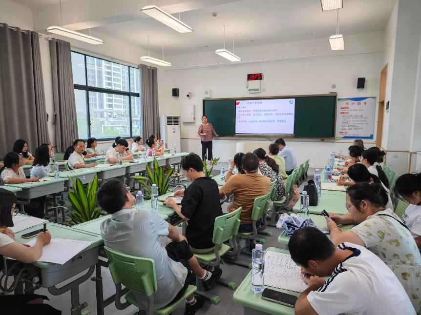 说明: f8ae7871bb41bb434888d02c4334ea09