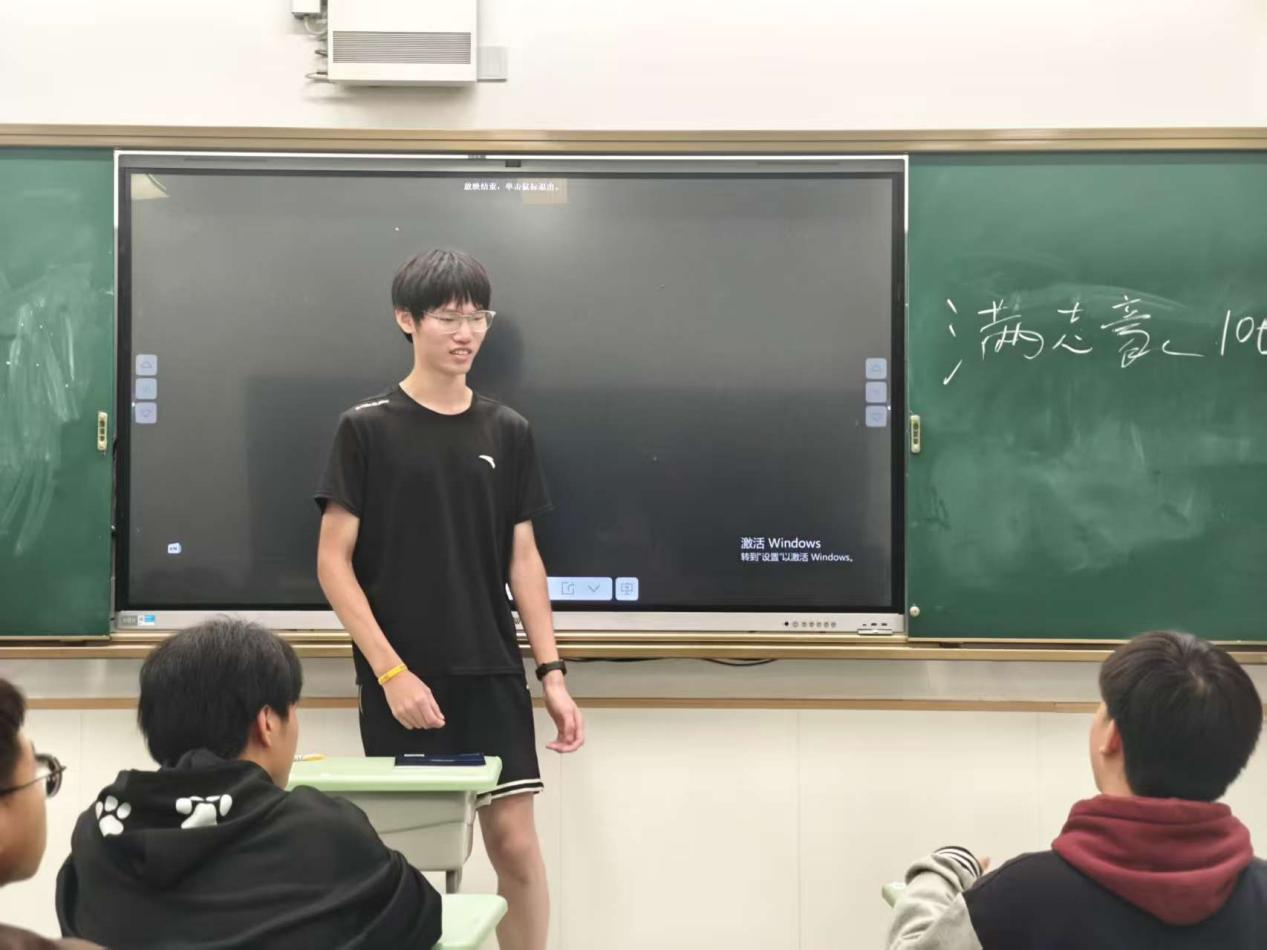 6e5d970aa58a3453e7112b4fa369190b