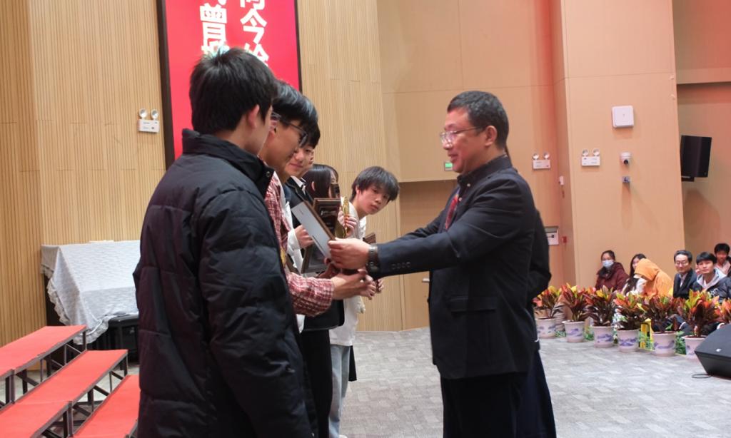 3c3a06f172454288c27a42bae046bb58