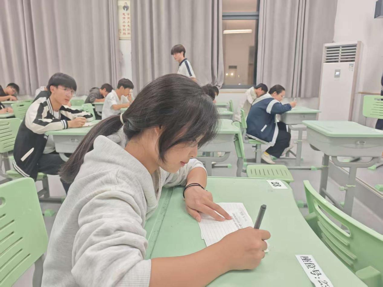 b85f79a296ab4791fbe39d64cf9fb114